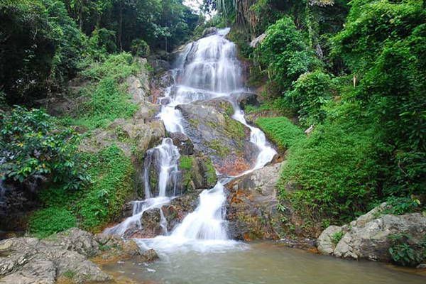Selva Koh Samui y cascadas Na Muang bañarse cascadas Na Muang