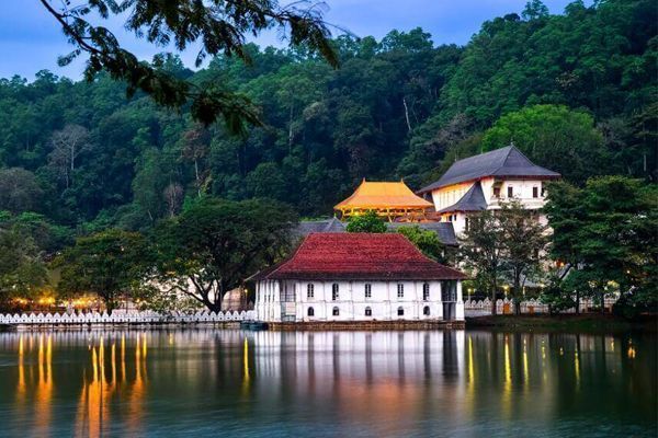 Viajar Sri Lanka Kandy Lago