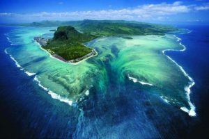 CASCADAS SUBMARINAS DE LAS ISLAS MAURICIO